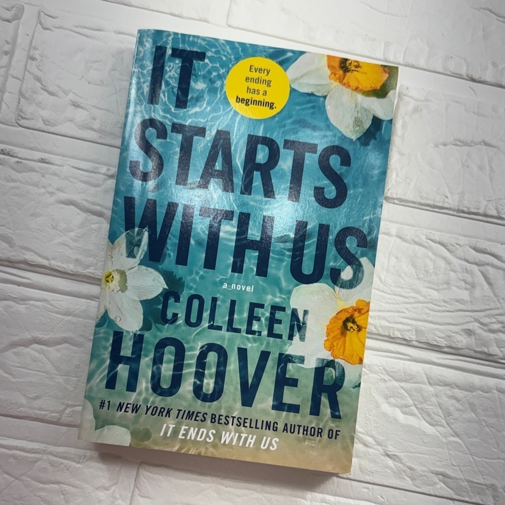 'It Starts With Us' Novel by colleen Hoover #1 New York bestselling book
